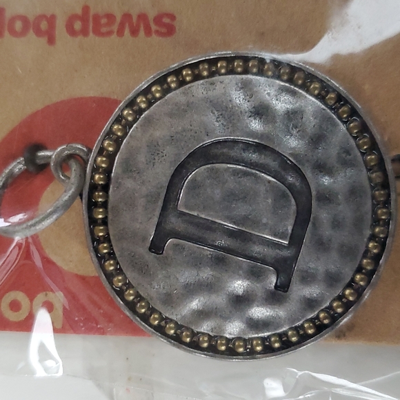 Boutique Swap Bops Adornment Charm Large Circle D Any Necklace or Bracelet - Picture 2 of 5